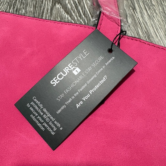 K. Carroll Fuchsia Taylor Tote Bag - Picture 4 of 11